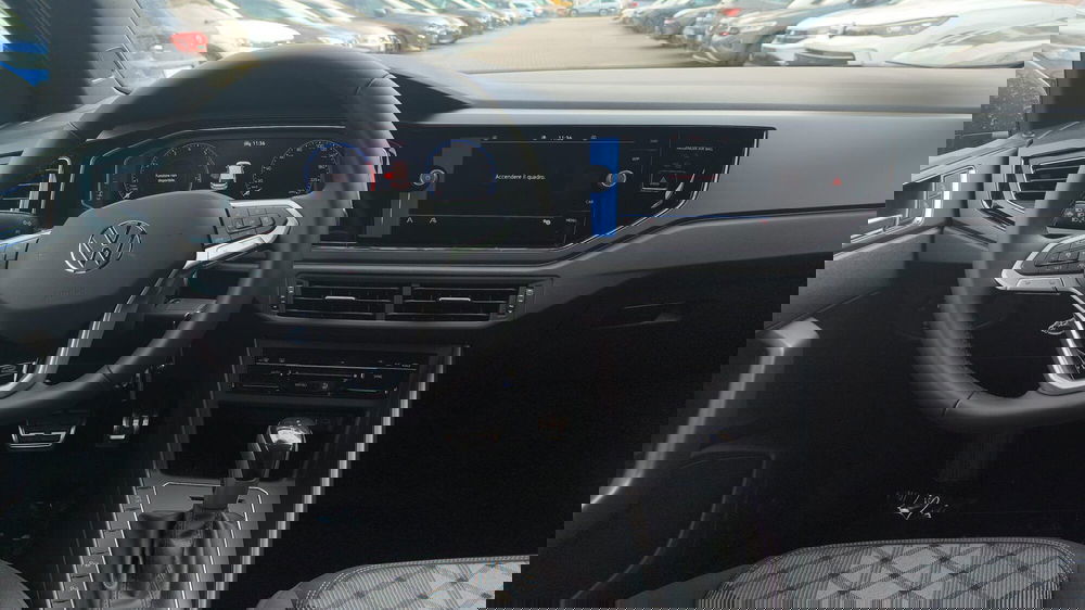 Volkswagen Polo nuova a Lecco (11)