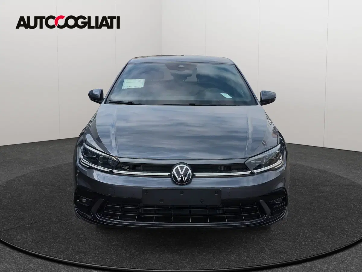 Volkswagen Polo nuova a Lecco (2)