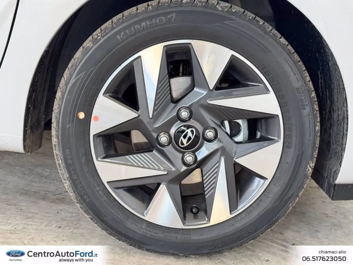 Hyundai i10 nuova a Roma (14)