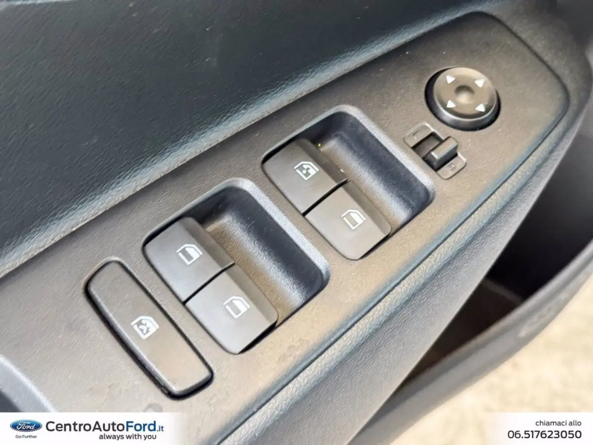 Hyundai i10 nuova a Roma (19)
