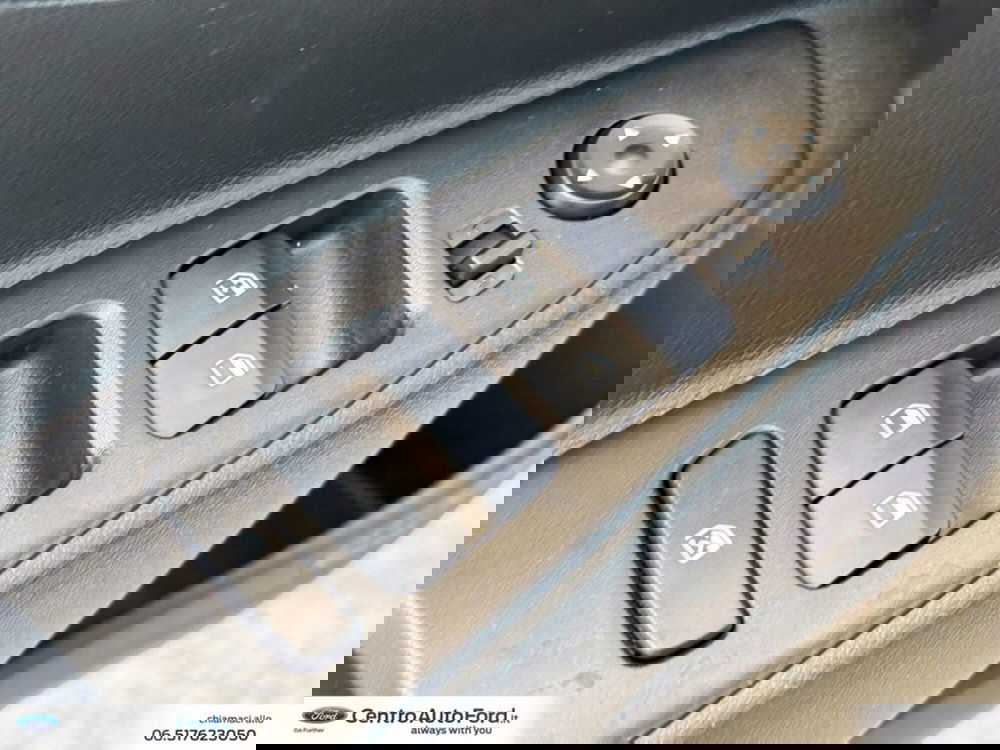 Hyundai i10 nuova a Roma (19)