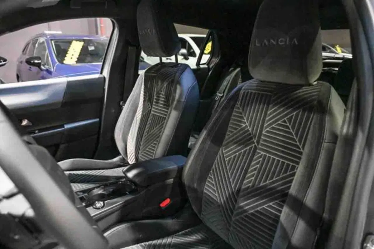 Lancia Ypsilon nuova a Torino (12)