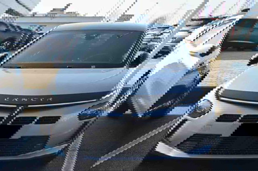 Lancia Ypsilon nuova a Torino (2)