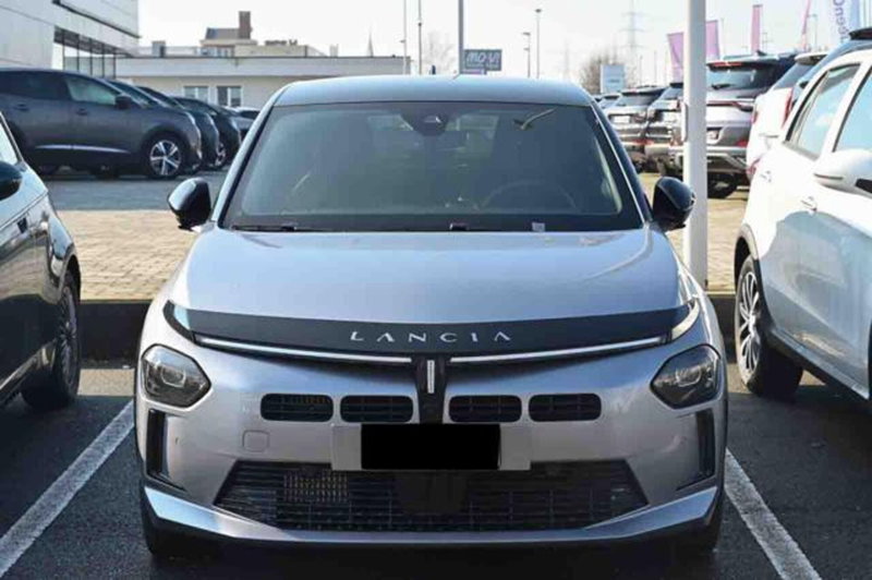 Lancia Ypsilon nuova a Torino (2)