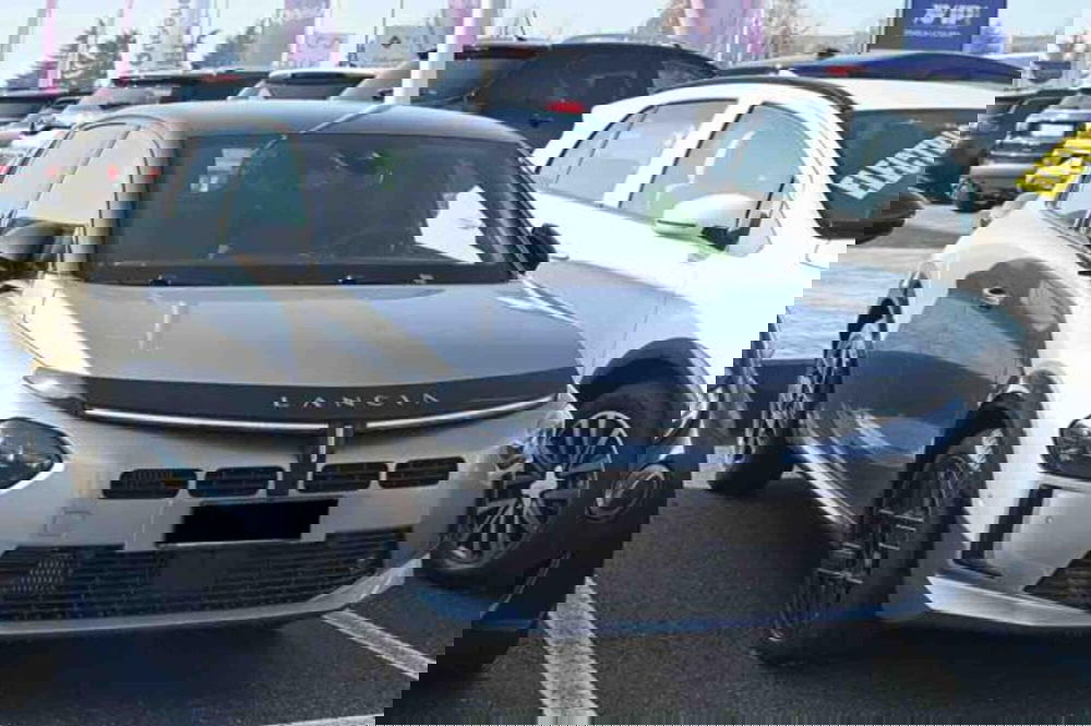 Lancia Ypsilon nuova a Torino (3)