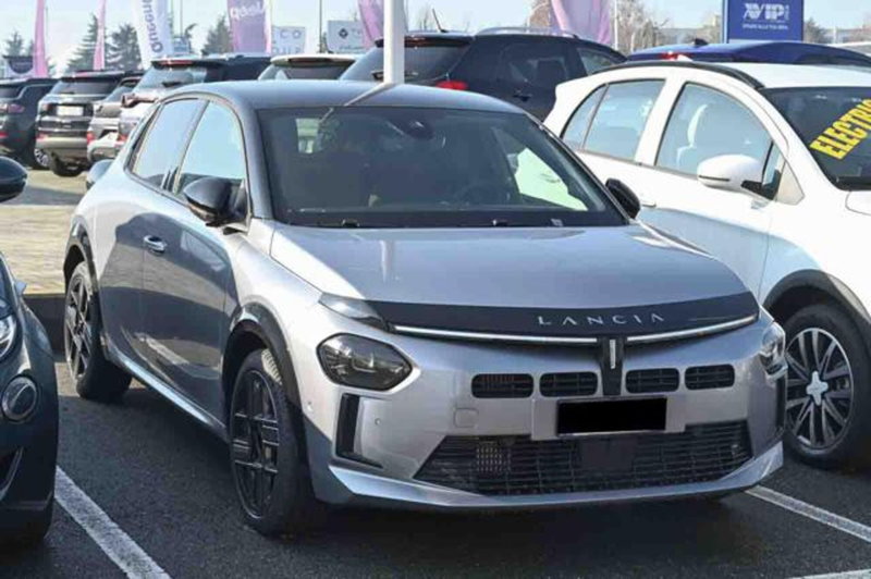 Lancia Ypsilon nuova a Torino (3)