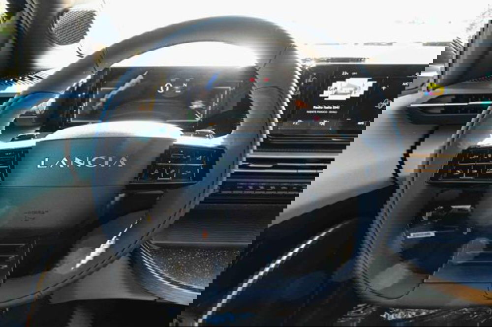 Lancia Ypsilon nuova a Torino (16)