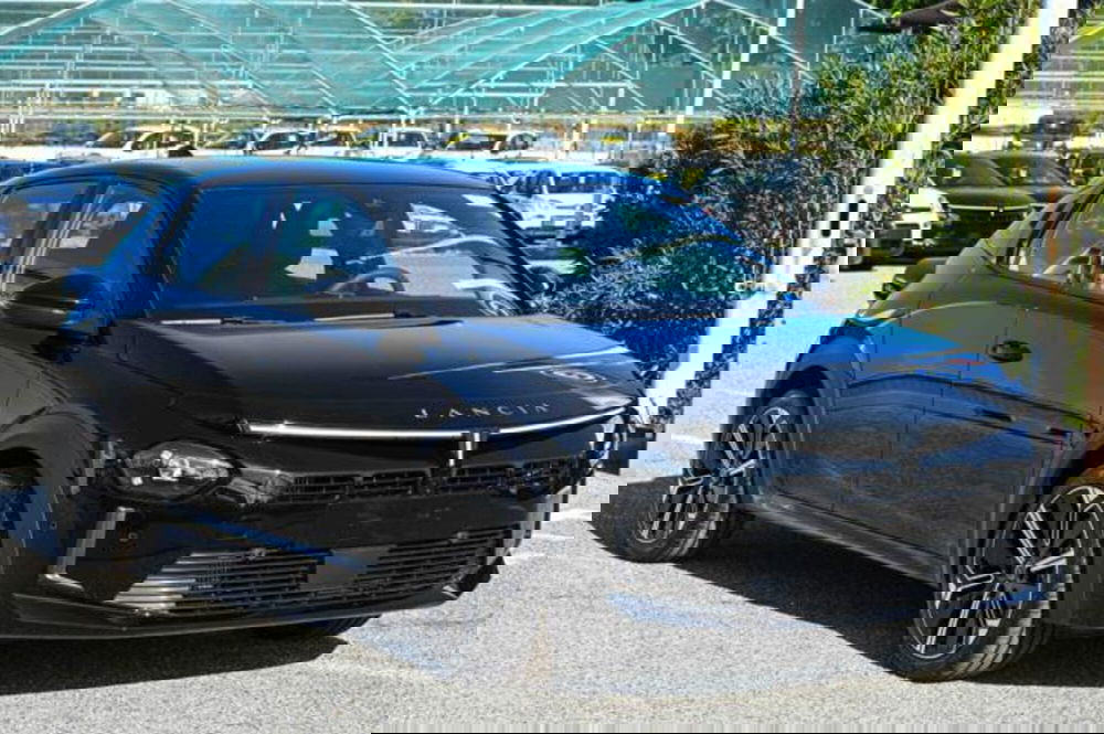 Lancia Ypsilon nuova a Torino (3)