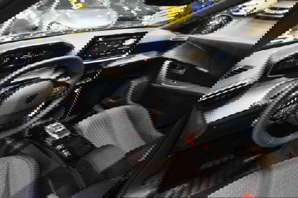 Peugeot 2008 nuova a Torino (10)