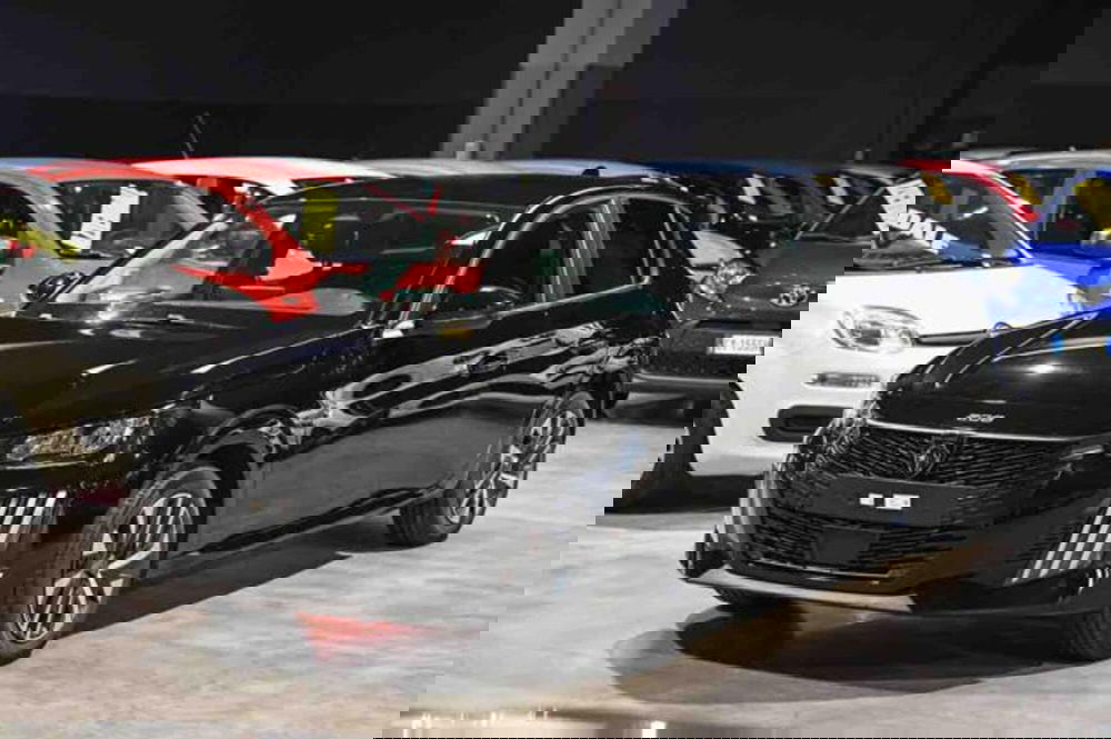 Peugeot 208 nuova a Torino