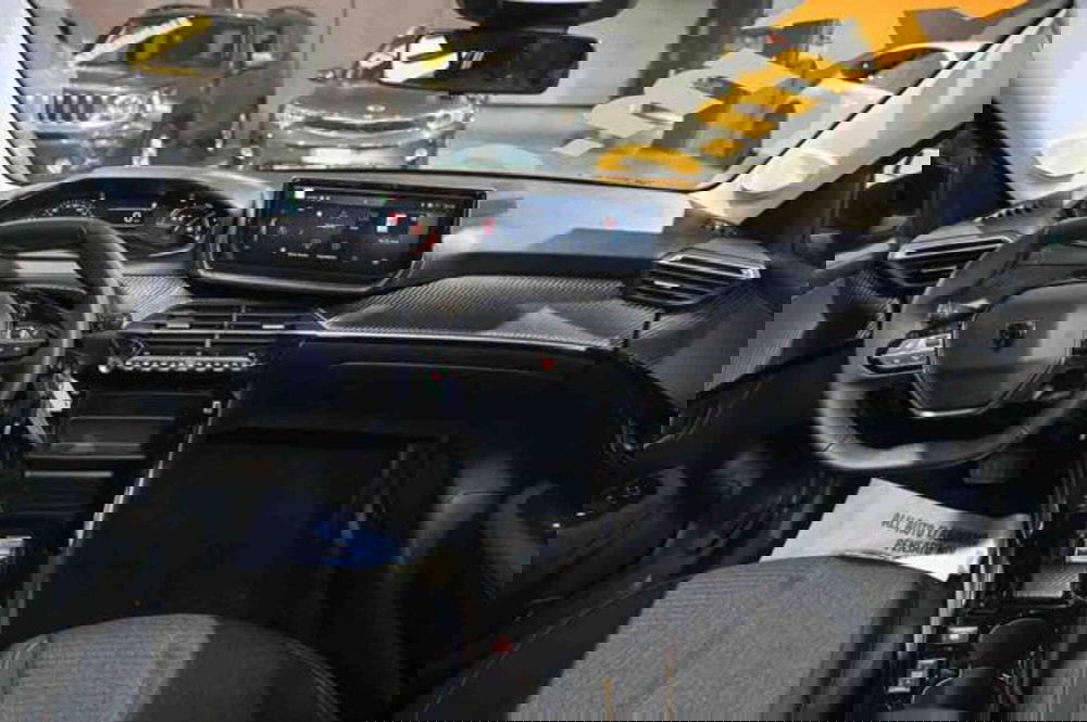 Peugeot 208 nuova a Torino (11)