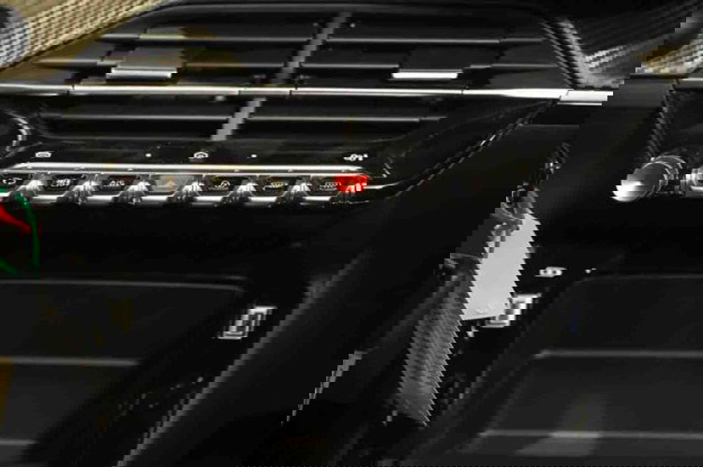 Peugeot 208 nuova a Torino (19)