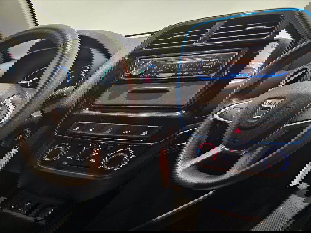 Dacia Spring usata a Palermo (11)