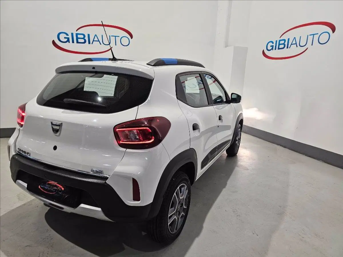 Dacia Spring usata a Palermo (9)