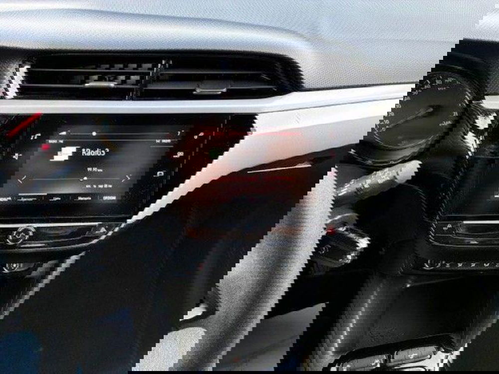 Opel Corsa usata a Milano (11)