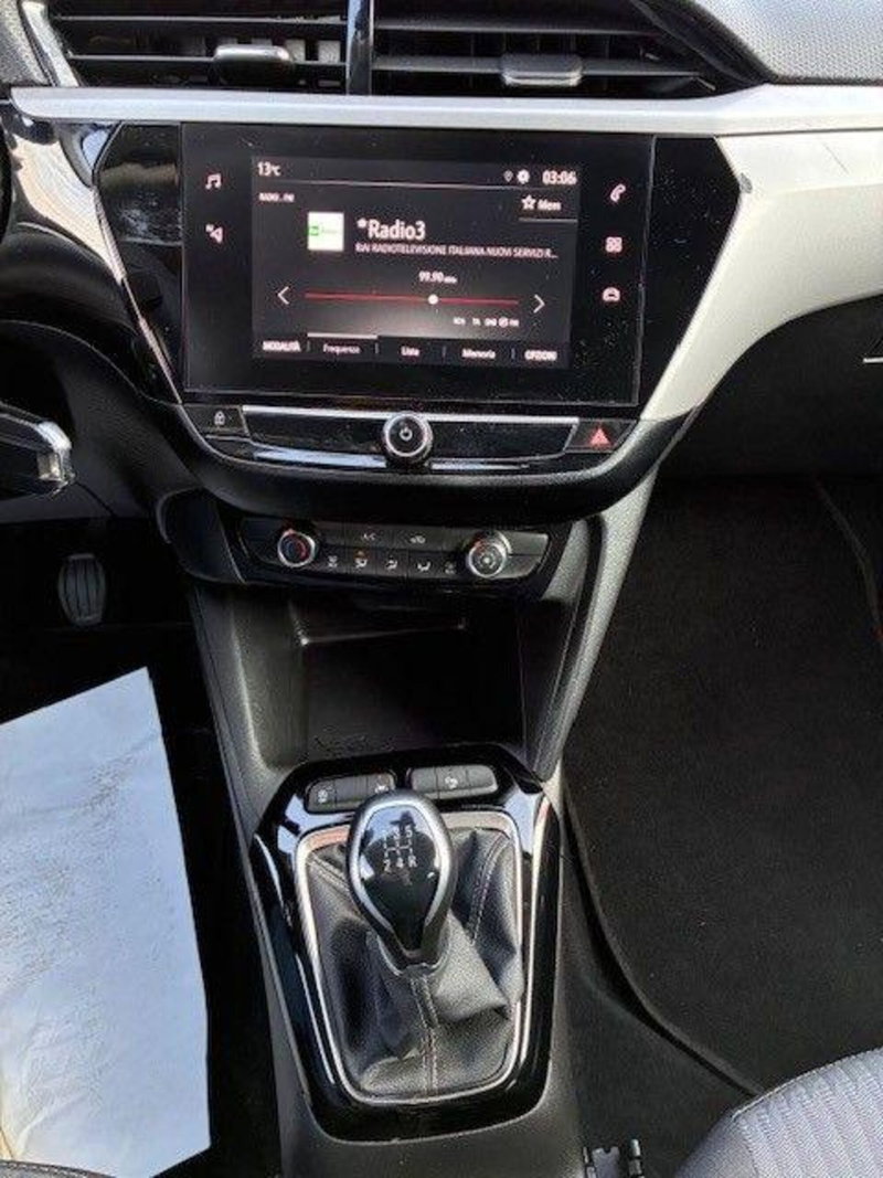 Opel Corsa usata a Milano (12)