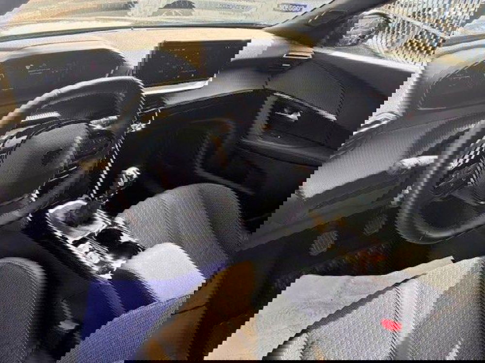 Peugeot 2008 usata a Milano (11)