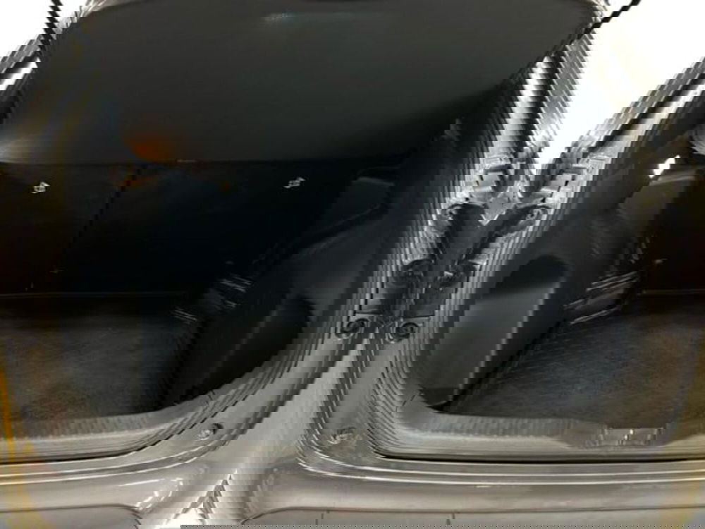 Toyota Yaris Cross usata a Vercelli (11)