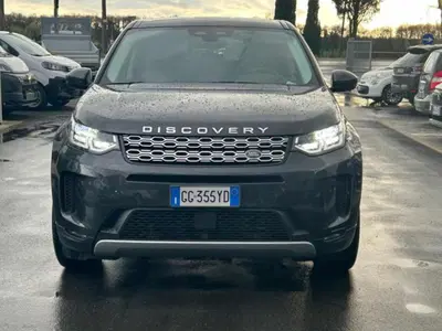 Land Rover Discovery Sport 2.0 eD4 163 CV 2WD R-Dynamic SE del 2021 usata a Massarosa