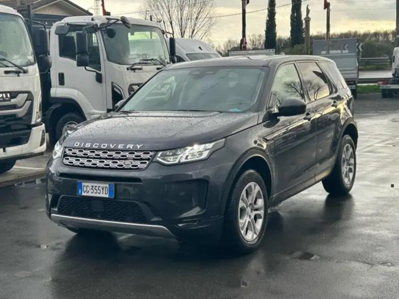 Land Rover Discovery Sport usata a Lucca (3)