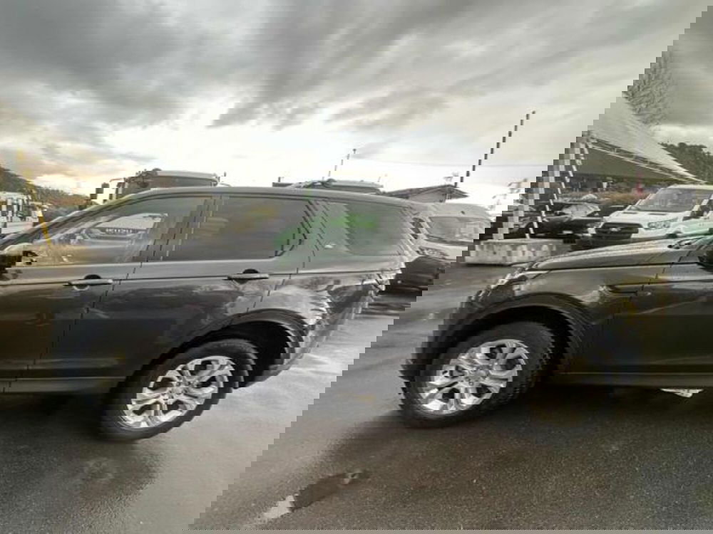 Land Rover Discovery Sport usata a Lucca (7)