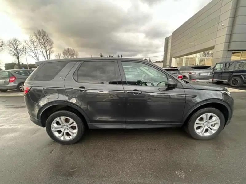 Land Rover Discovery Sport usata a Lucca (8)