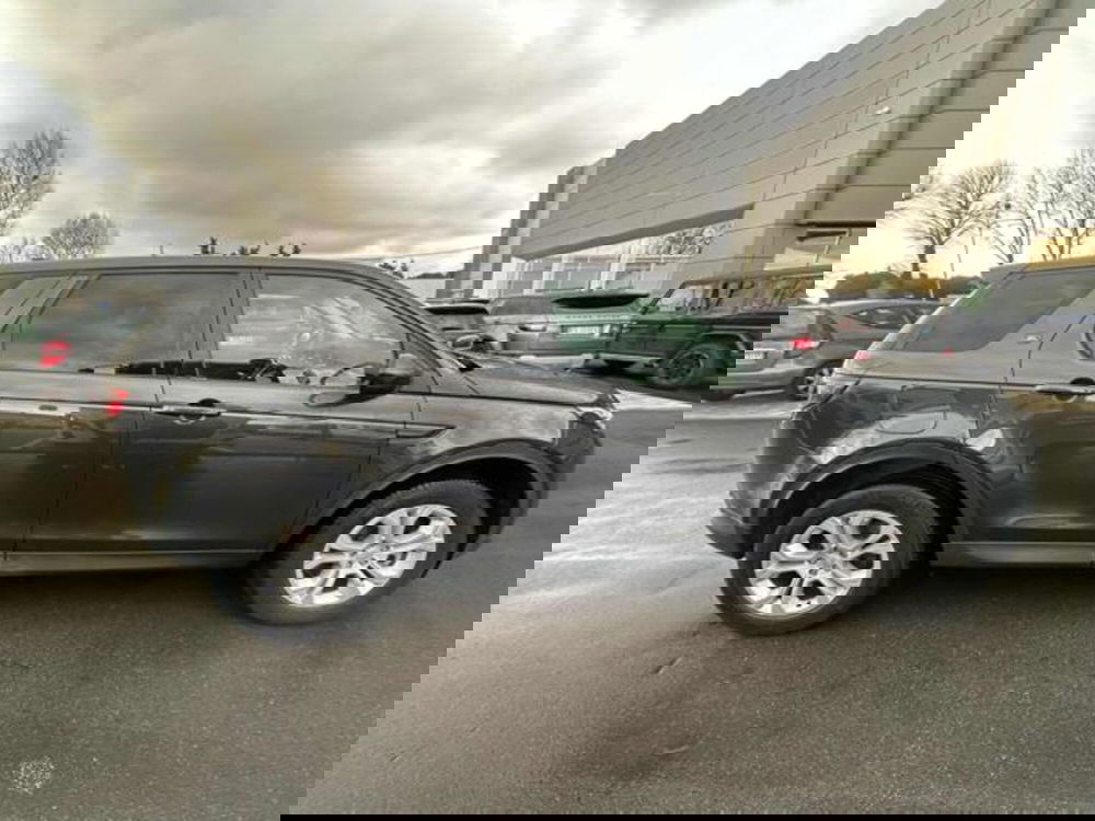 Land Rover Discovery Sport usata a Lucca (8)