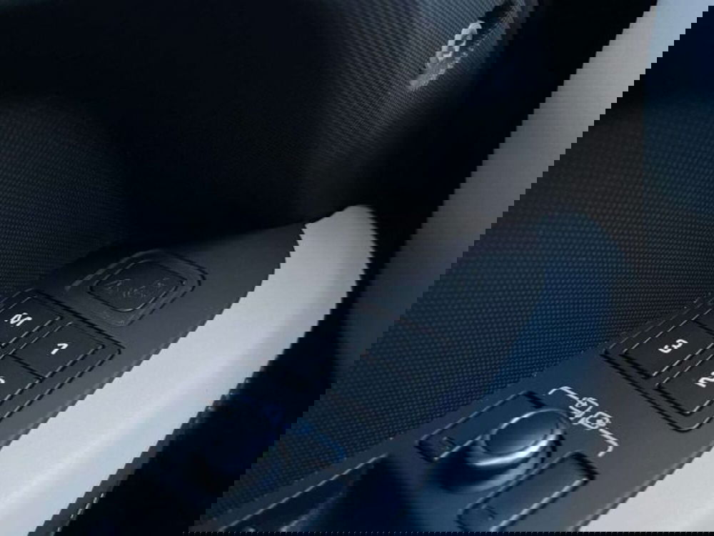 Land Rover Defender usata a Firenze (11)