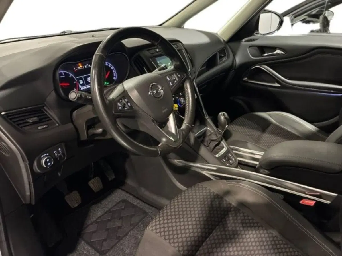 Opel Zafira usata a Ancona (9)