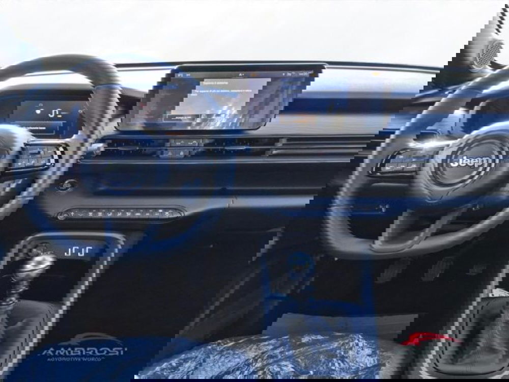 Jeep Avenger nuova a Perugia (15)