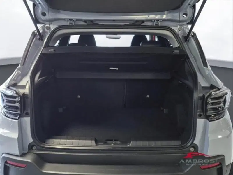 Jeep Avenger nuova a Perugia (9)