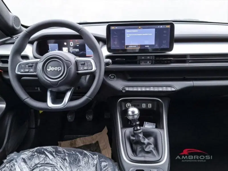 Jeep Avenger nuova a Perugia (15)