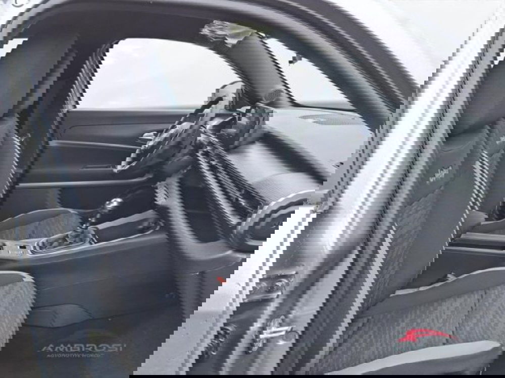 Jeep Avenger nuova a Perugia (12)