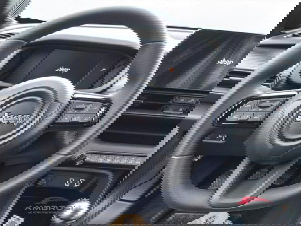 Jeep Avenger nuova a Perugia (14)