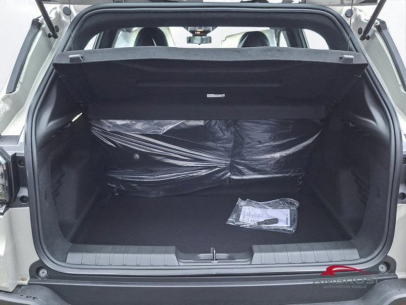 Jeep Avenger nuova a Perugia (9)