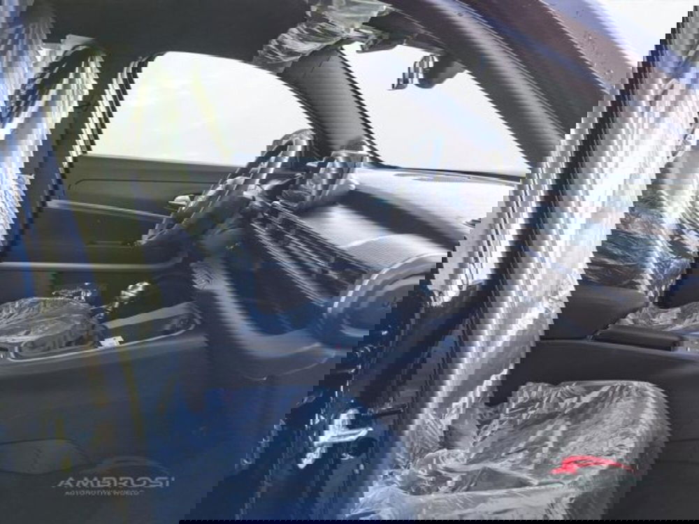 Jeep Avenger nuova a Perugia (12)