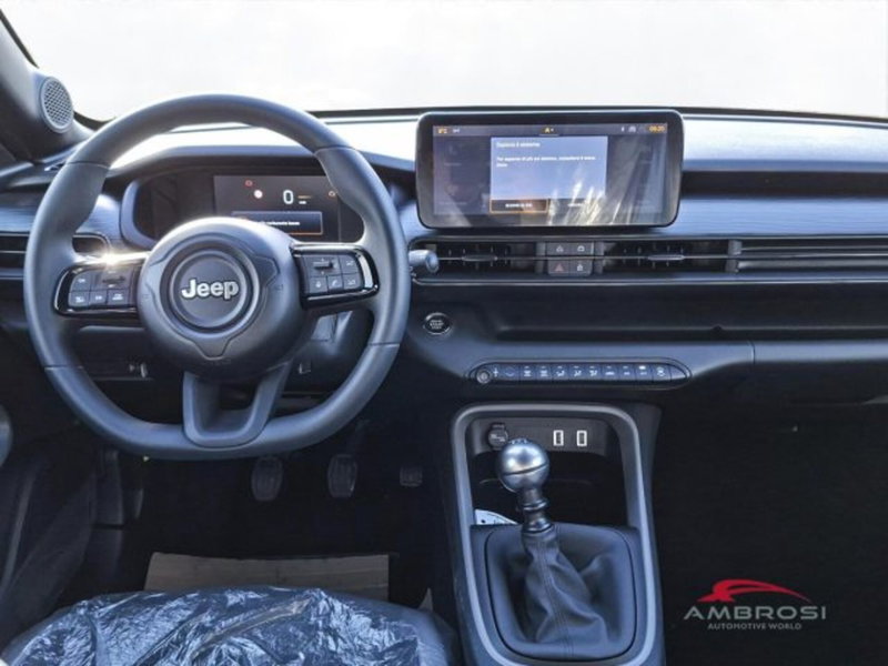 Jeep Avenger nuova a Perugia (15)