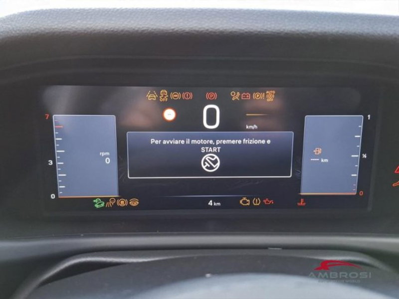 Jeep Avenger nuova a Perugia (13)