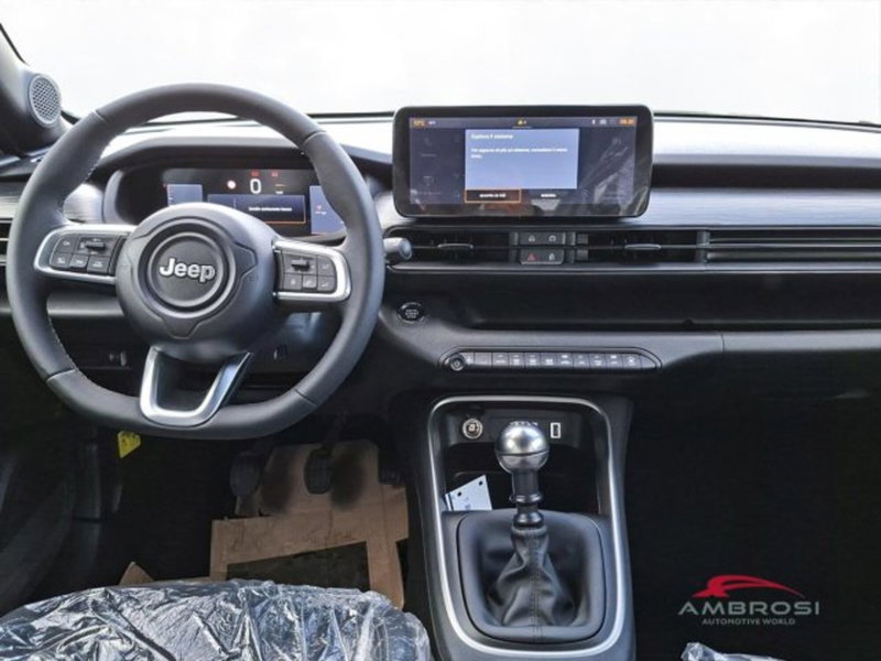 Jeep Avenger nuova a Perugia (15)