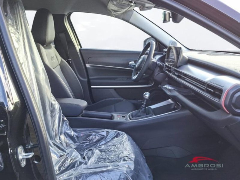 Jeep Avenger nuova a Perugia (12)