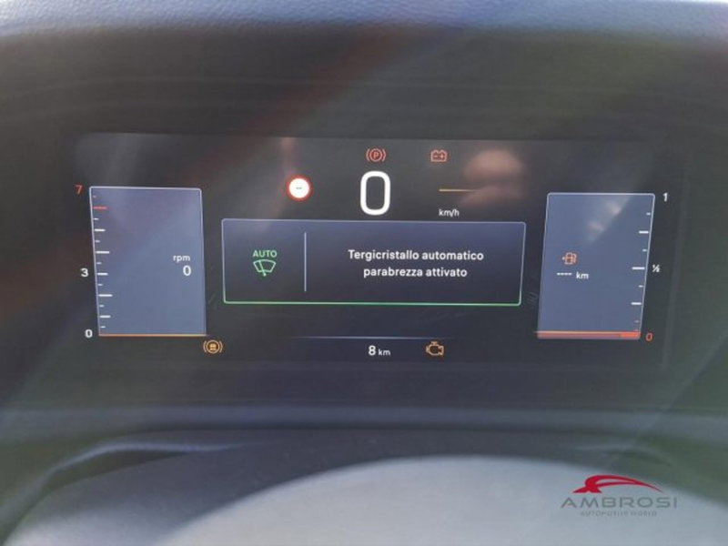 Jeep Avenger nuova a Perugia (13)