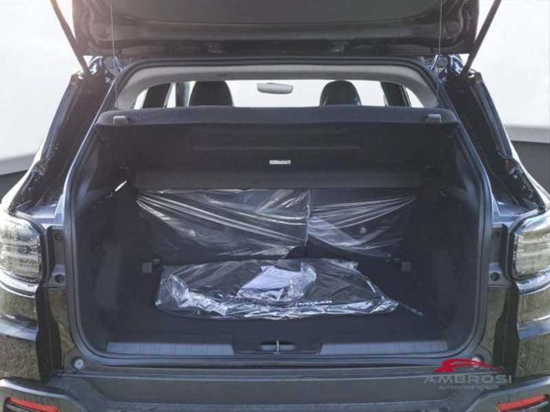 Jeep Avenger nuova a Perugia (9)