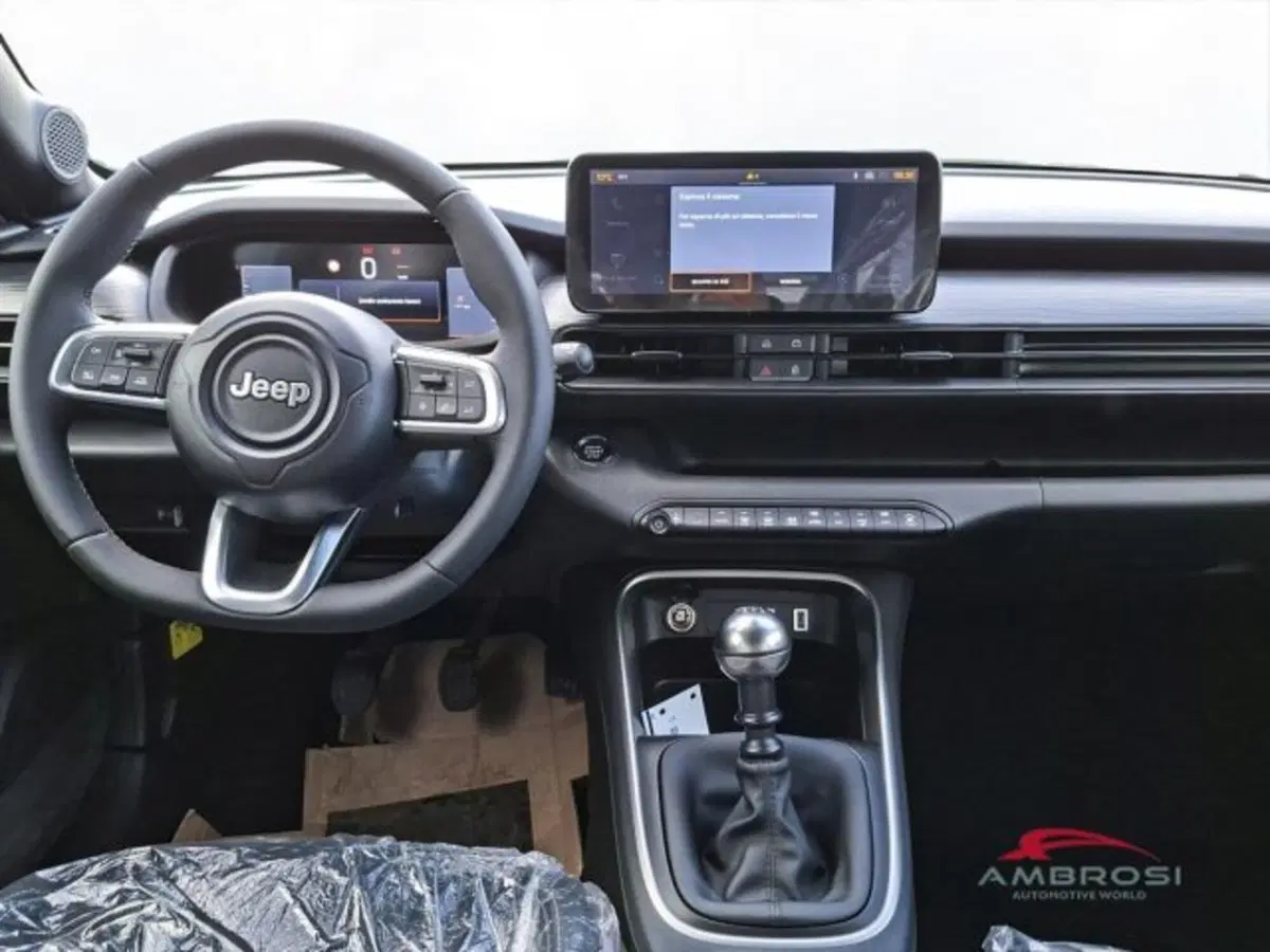 Jeep Avenger nuova a Perugia (15)