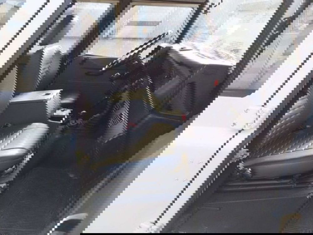 Land Rover Defender usata a Firenze (10)