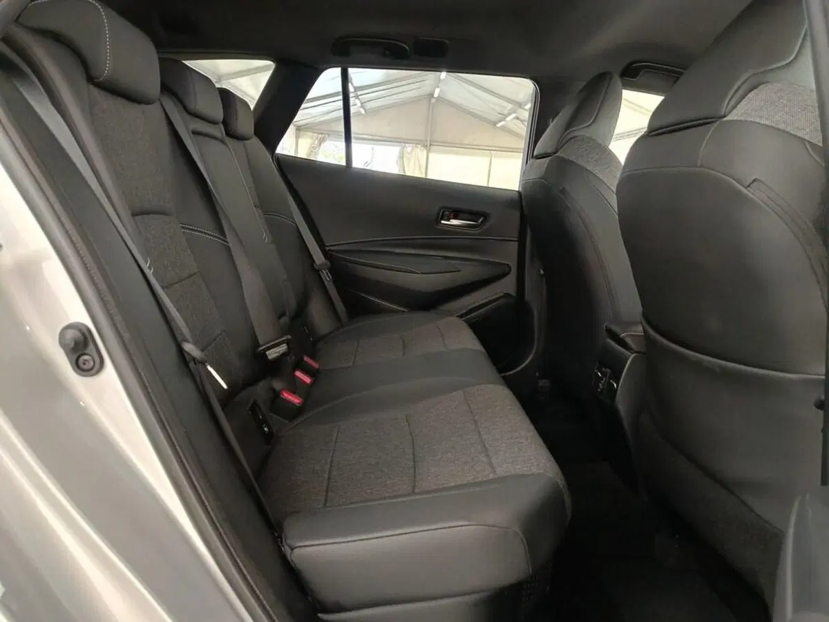 Toyota Corolla Touring Sports nuova a Monza e Brianza (10)