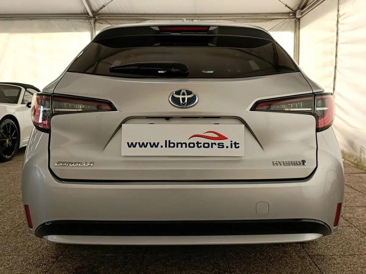 Toyota Corolla Touring Sports nuova a Monza e Brianza (5)