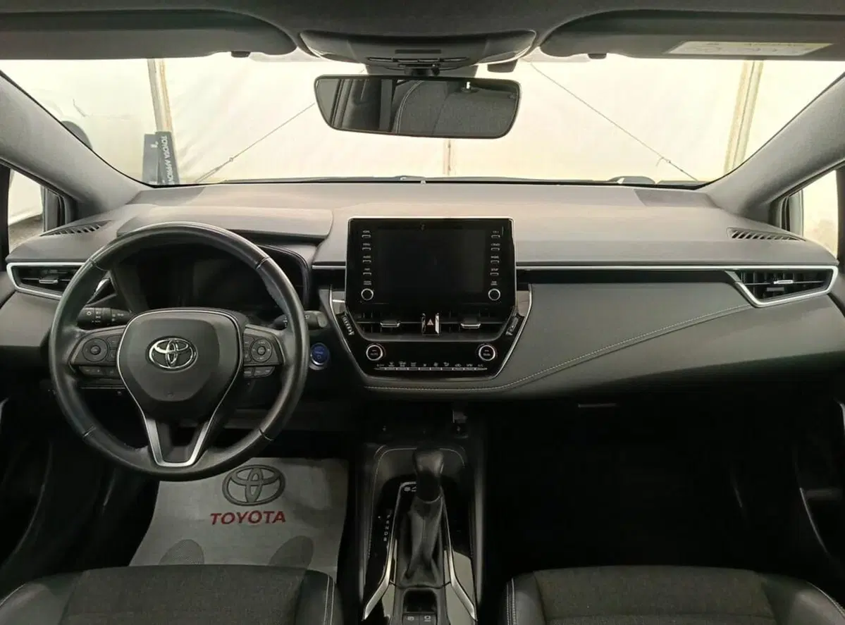 Toyota Corolla Touring Sports nuova a Monza e Brianza (8)