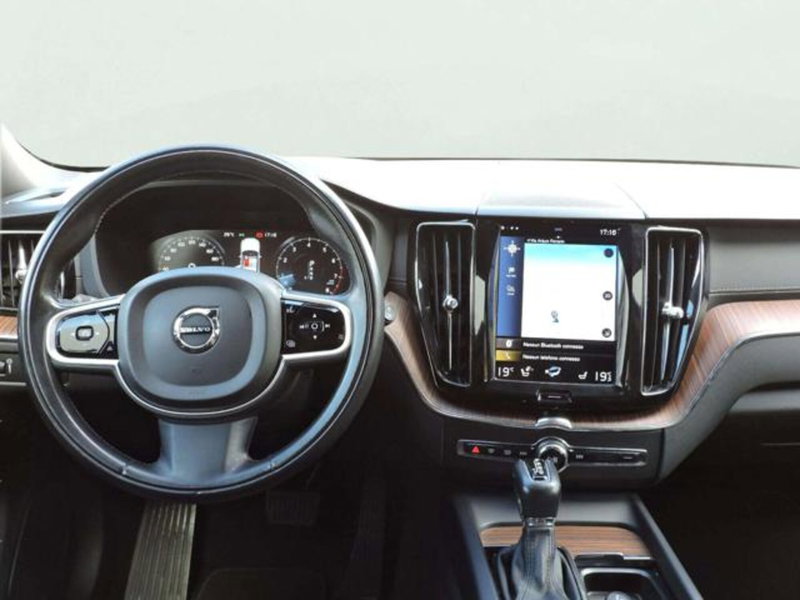 Volvo XC60 usata a Firenze (11)