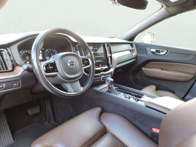 Volvo XC60 usata a Firenze (8)