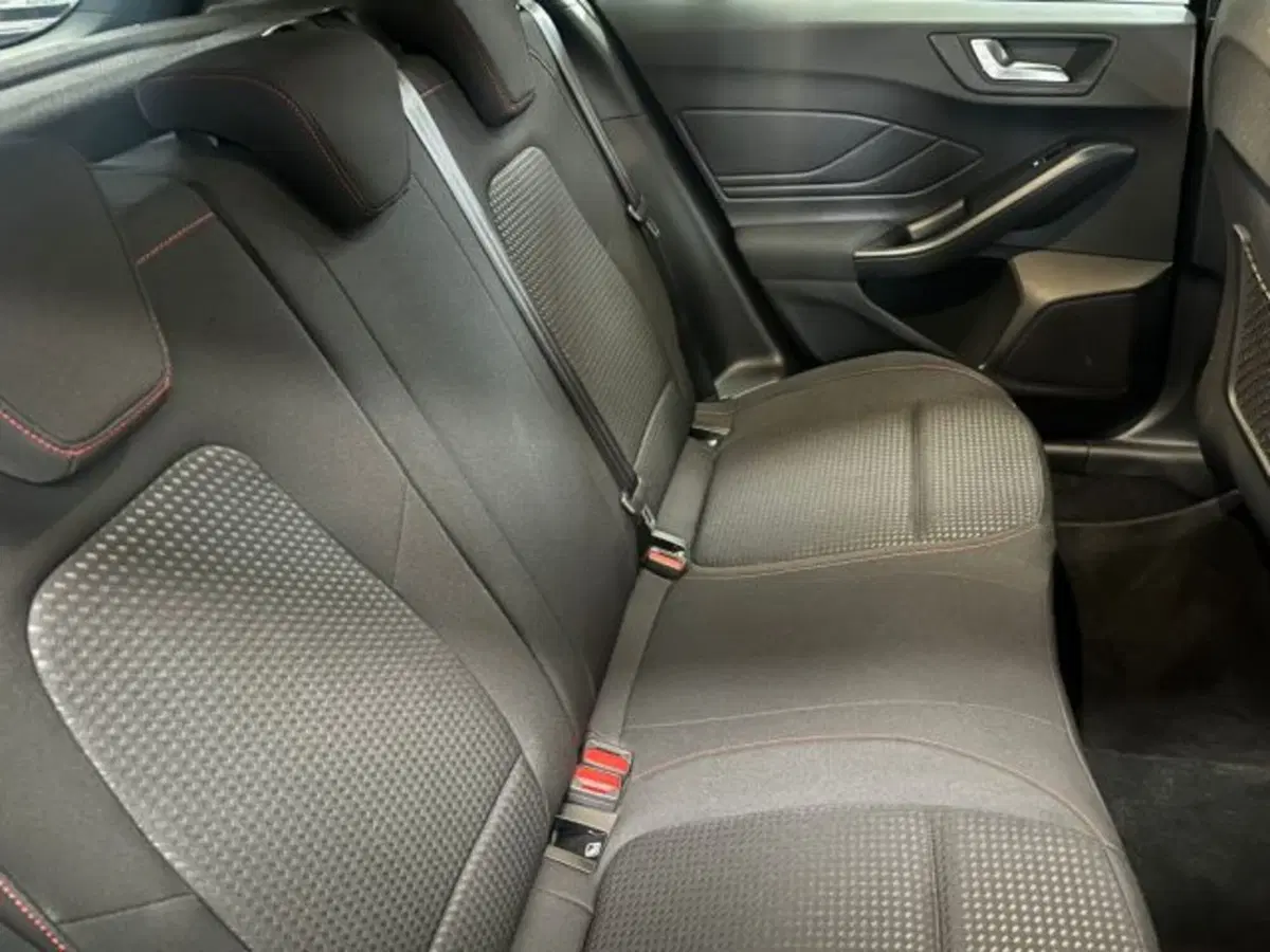Ford Focus usata a Lodi (13)